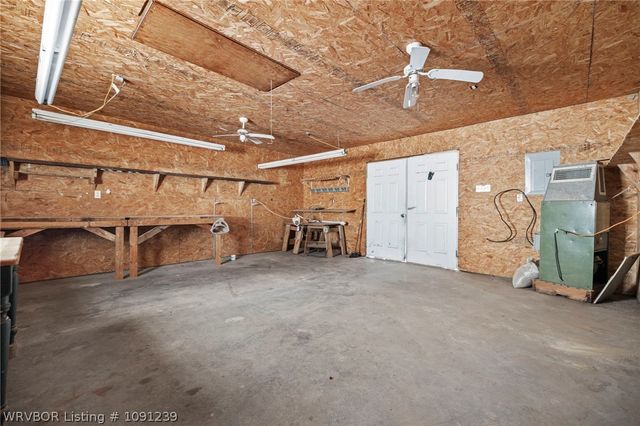 2728 Elfen Glen, Van Buren, AR 72956