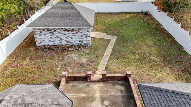 2728 Elfen Glen, Van Buren, AR 72956