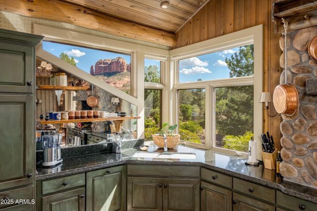 134 Back O Beyond Circle, Sedona, AZ 86336