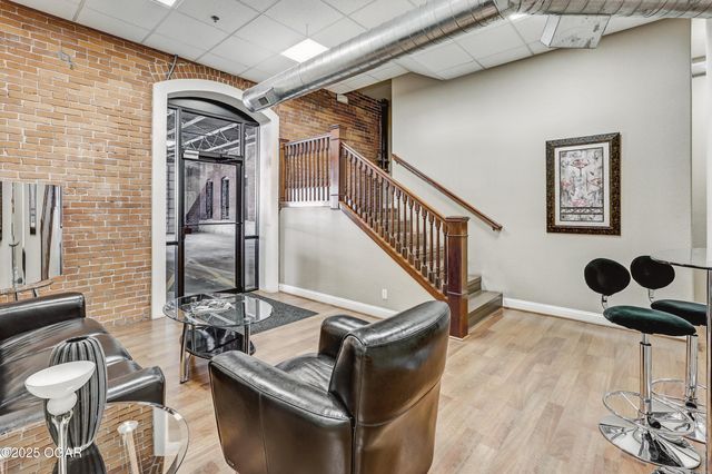 214 E 4th Street, 402, Joplin, MO 64801