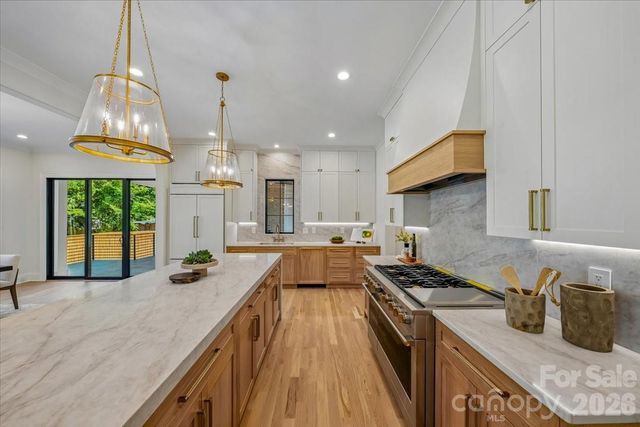 4635 Water Oak Road, Charlotte, NC 28211