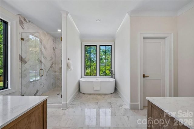 4635 Water Oak Road, Charlotte, NC 28211