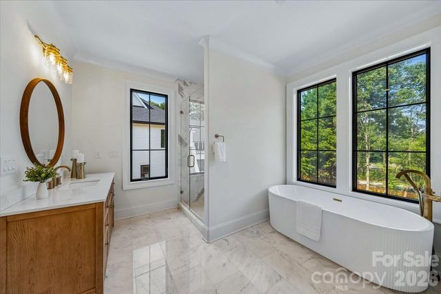 4635 Water Oak Road, Charlotte, NC 28211