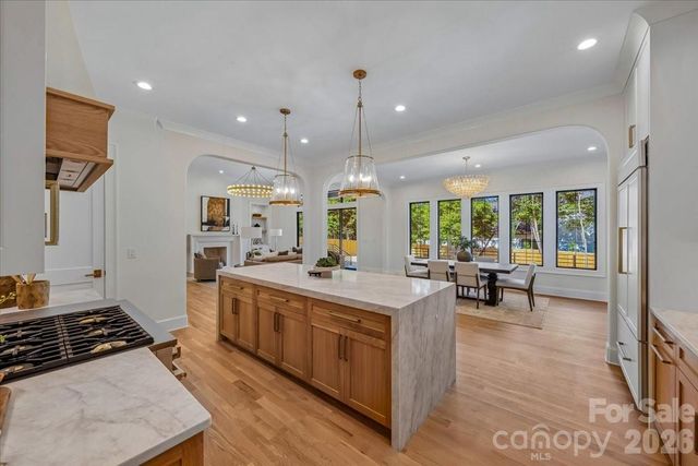 4635 Water Oak Road, Charlotte, NC 28211