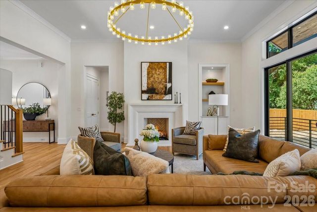 4635 Water Oak Road, Charlotte, NC 28211