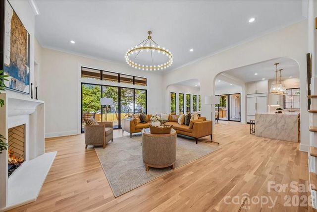 4635 Water Oak Road, Charlotte, NC 28211