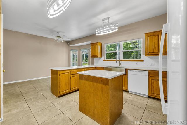 18326 S 131st East Avenue, Bixby, OK 74008