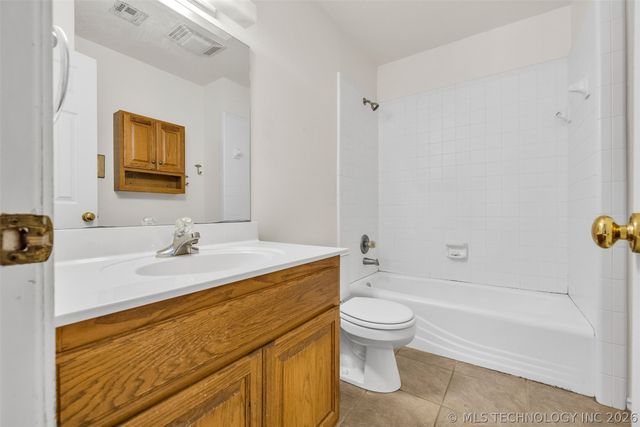 18326 S 131st East Avenue, Bixby, OK 74008