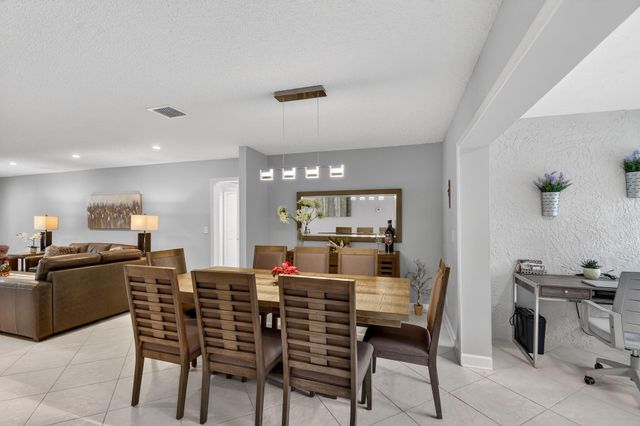 4723 Storkwood Lane A, Boynton Beach, FL 33436