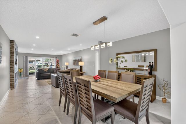 4723 Storkwood Lane A, Boynton Beach, FL 33436