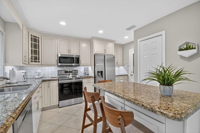 4723 Storkwood Lane A, Boynton Beach, FL 33436