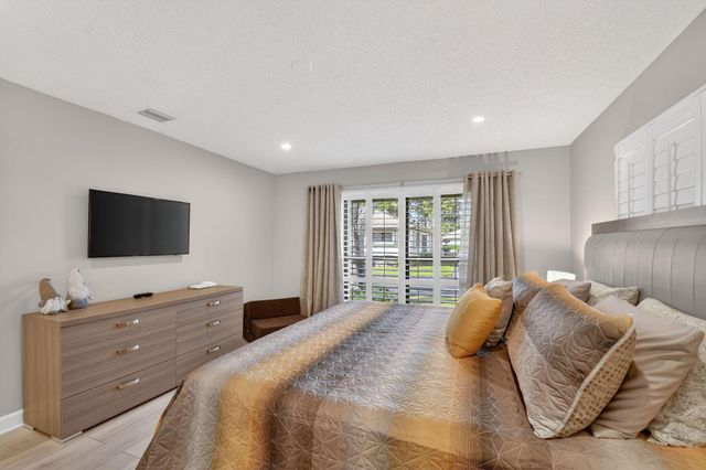 4723 Storkwood Lane A, Boynton Beach, FL 33436