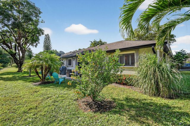 4723 Storkwood Lane A, Boynton Beach, FL 33436