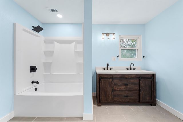 504 6TH Street, Valley Mills, TX 76689