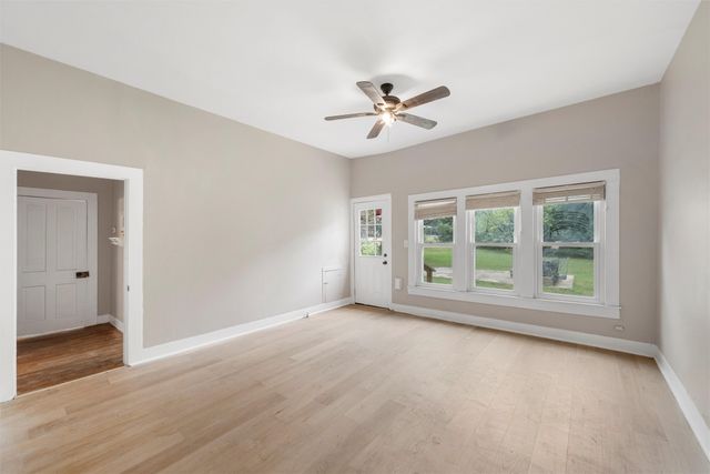 504 6TH Street, Valley Mills, TX 76689