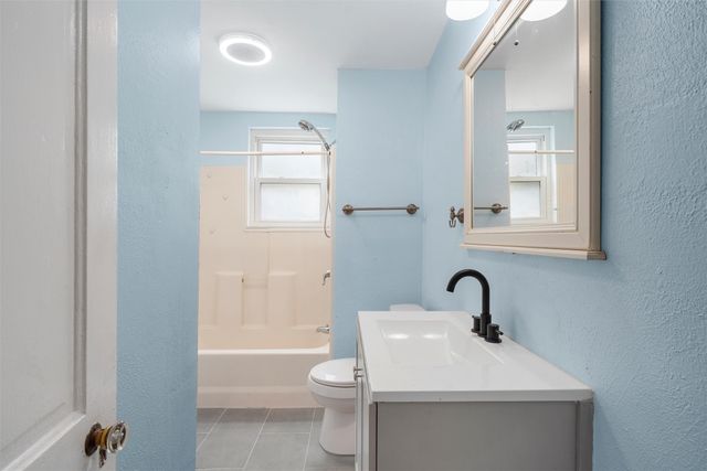 504 6TH Street, Valley Mills, TX 76689