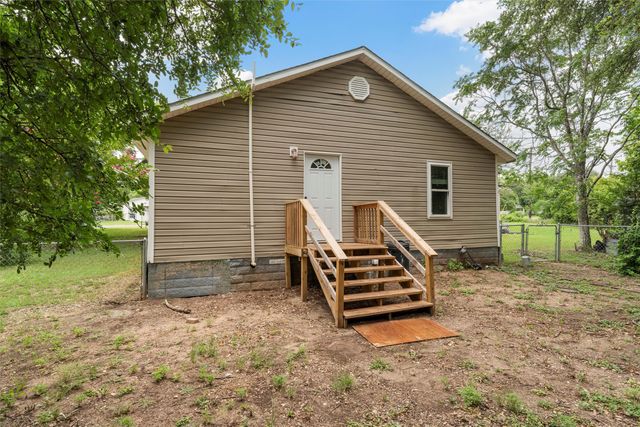 504 6TH Street, Valley Mills, TX 76689