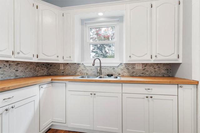 504 6TH Street, Valley Mills, TX 76689