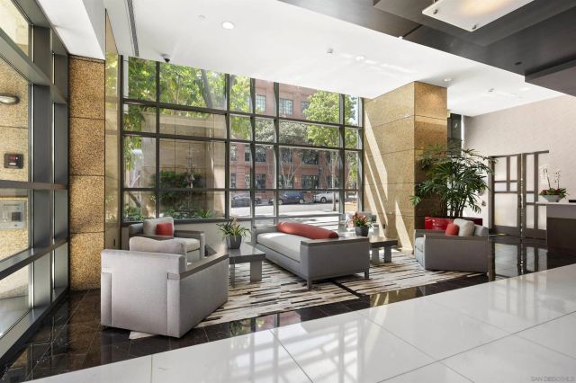 550 Front St 404, San Diego, CA 92101