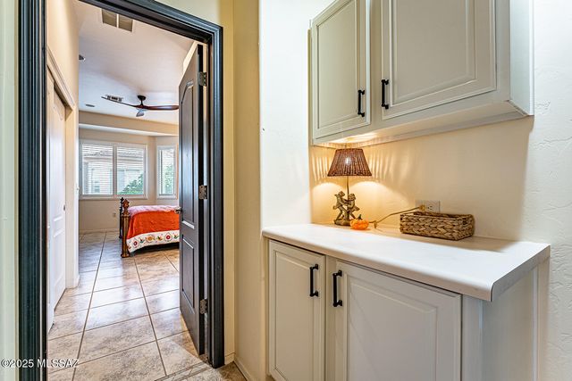 963 W Union Bell Drive, Green Valley, AZ 85614