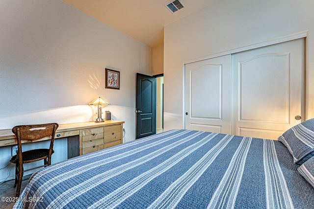 963 W Union Bell Drive, Green Valley, AZ 85614