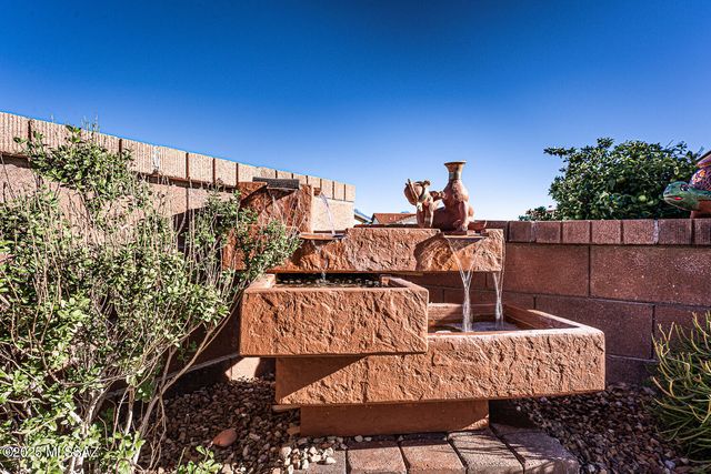 963 W Union Bell Drive, Green Valley, AZ 85614