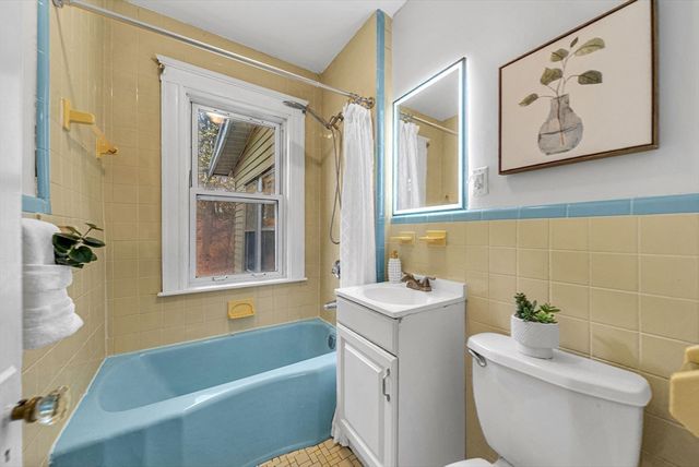 628 Boylston St, Newton, MA 02459