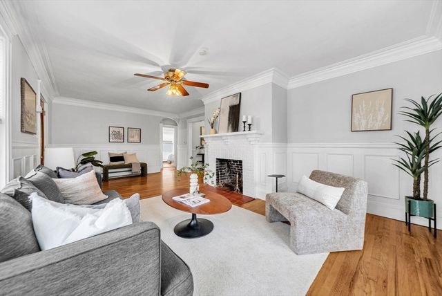 628 Boylston St, Newton, MA 02459