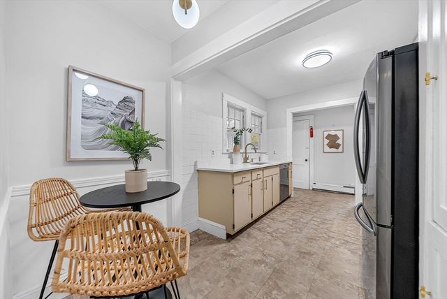 628 Boylston St, Newton, MA 02459