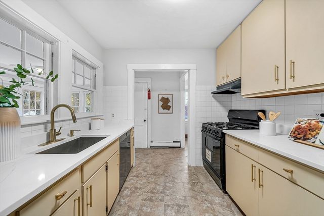 628 Boylston St, Newton, MA 02459