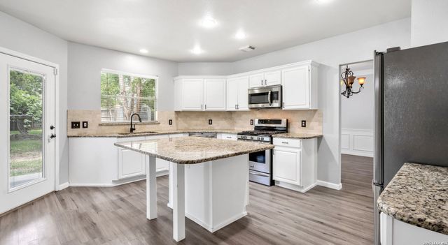 11223 JADESTONE BLVD, San Antonio, TX 78249