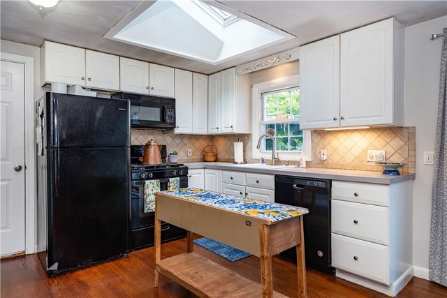 43 Topaz Drive, Warwick, RI 02818
