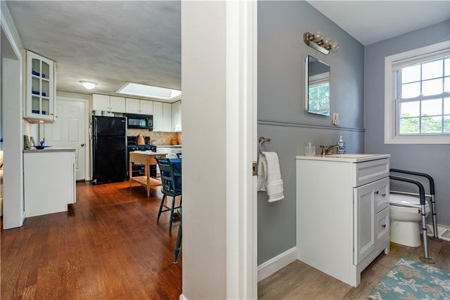 43 Topaz Drive, Warwick, RI 02818
