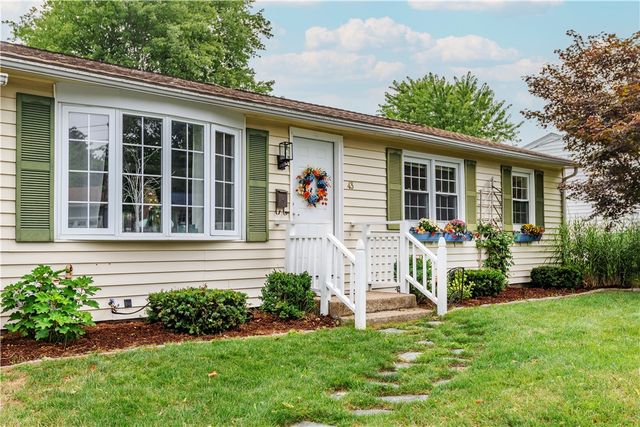 43 Topaz Drive, Warwick, RI 02818