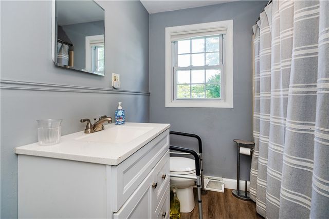43 Topaz Drive, Warwick, RI 02818