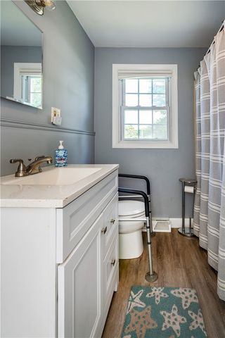 43 Topaz Drive, Warwick, RI 02818
