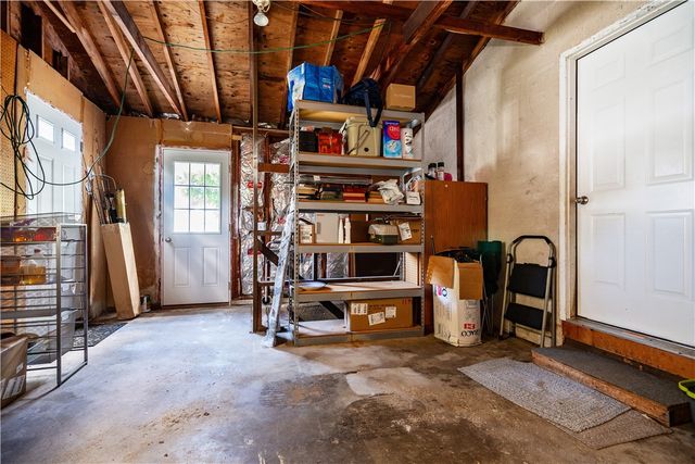 43 Topaz Drive, Warwick, RI 02818