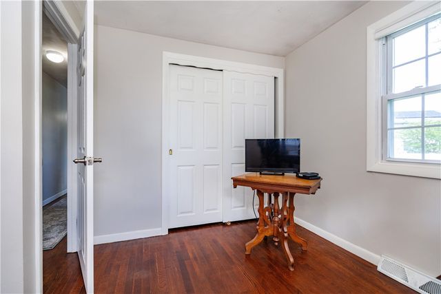 43 Topaz Drive, Warwick, RI 02818