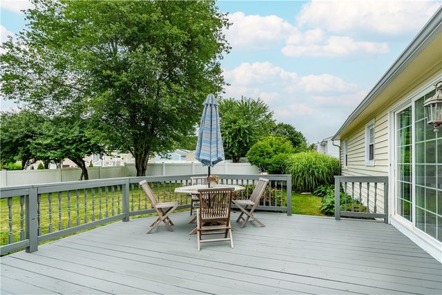 43 Topaz Drive, Warwick, RI 02818