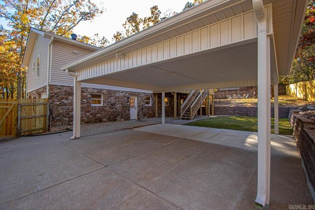 10600 Crestdale Lane, Little Rock, AR 72212