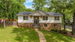 10600 Crestdale Lane, Little Rock, AR 72212