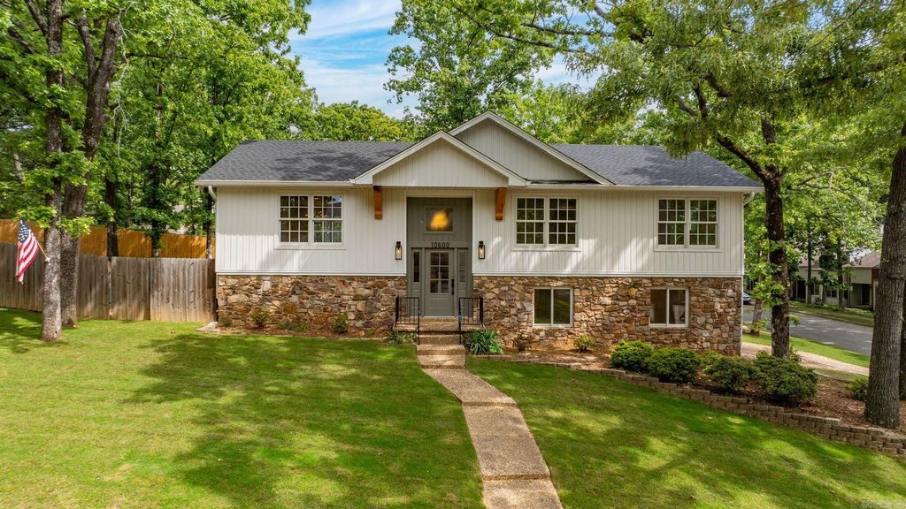 10600 Crestdale Lane, Little Rock, AR 72212