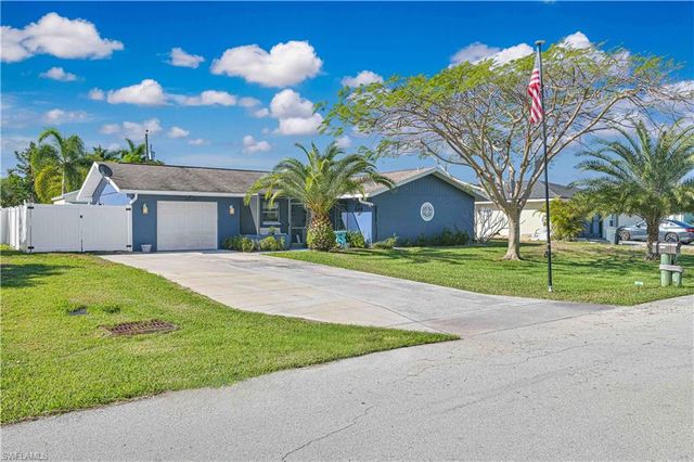 1210 SE 34th TER, Cape Coral, FL 33904
