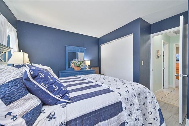 1210 SE 34th TER, Cape Coral, FL 33904