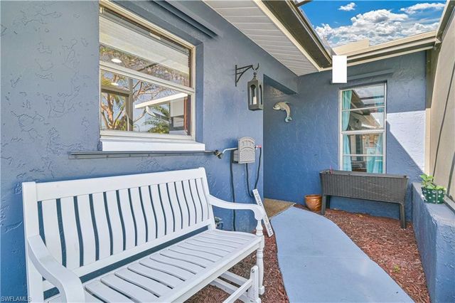 1210 SE 34th TER, Cape Coral, FL 33904