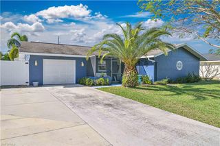 1210 SE 34th TER, Cape Coral, FL 33904