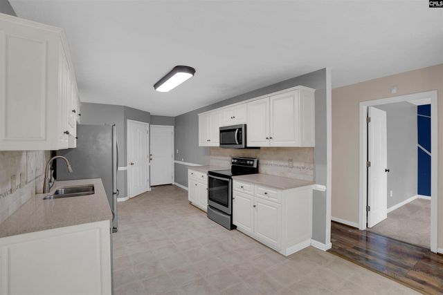 301 Knotts Circle, Lexington, SC 29073