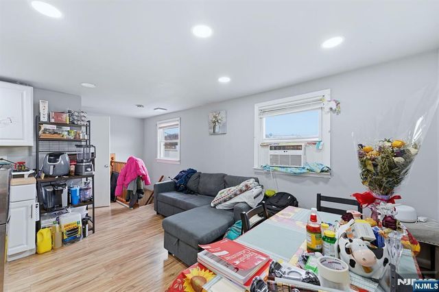 345 2nd Street, Saddle Brook, NJ 07663