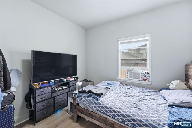 345 2nd Street, Saddle Brook, NJ 07663