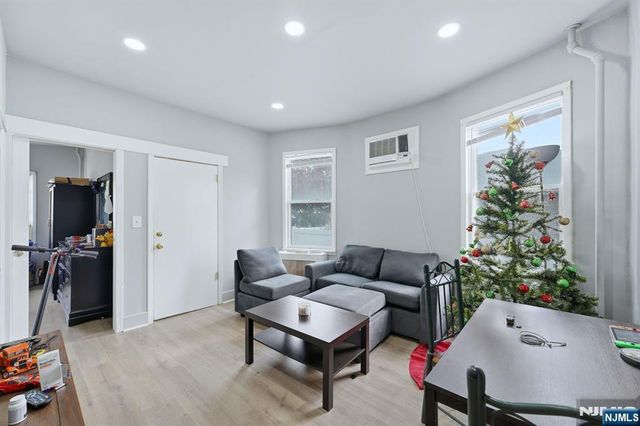 345 2nd Street, Saddle Brook, NJ 07663